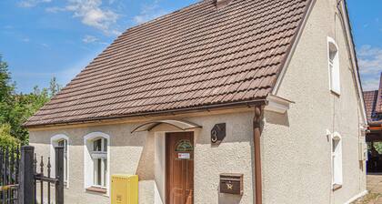 Stunning Home in Kobylnica With 4 Bedrooms and Wifi