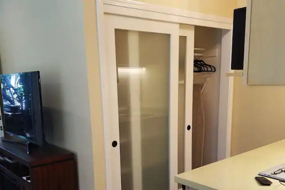 Sharon Heights studio. Menlo Park Vrbo