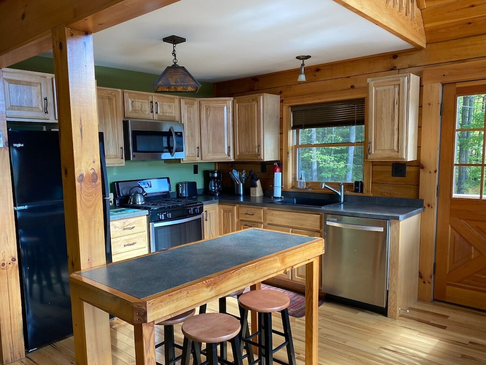 Cozy Log Cabin with Lake Views Pet Friendly! Town of Schroon Vrbo