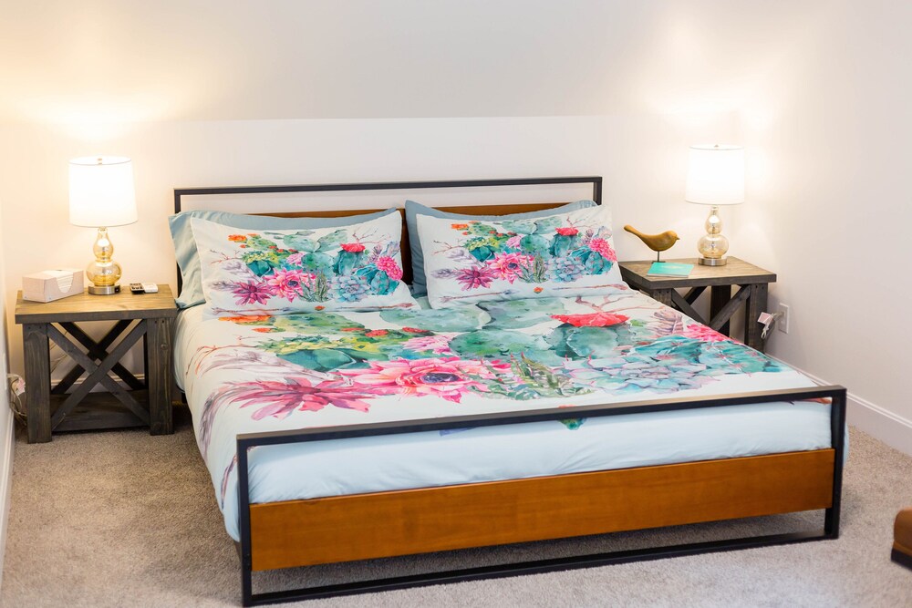 June Bug's Loft Perryville Vrbo