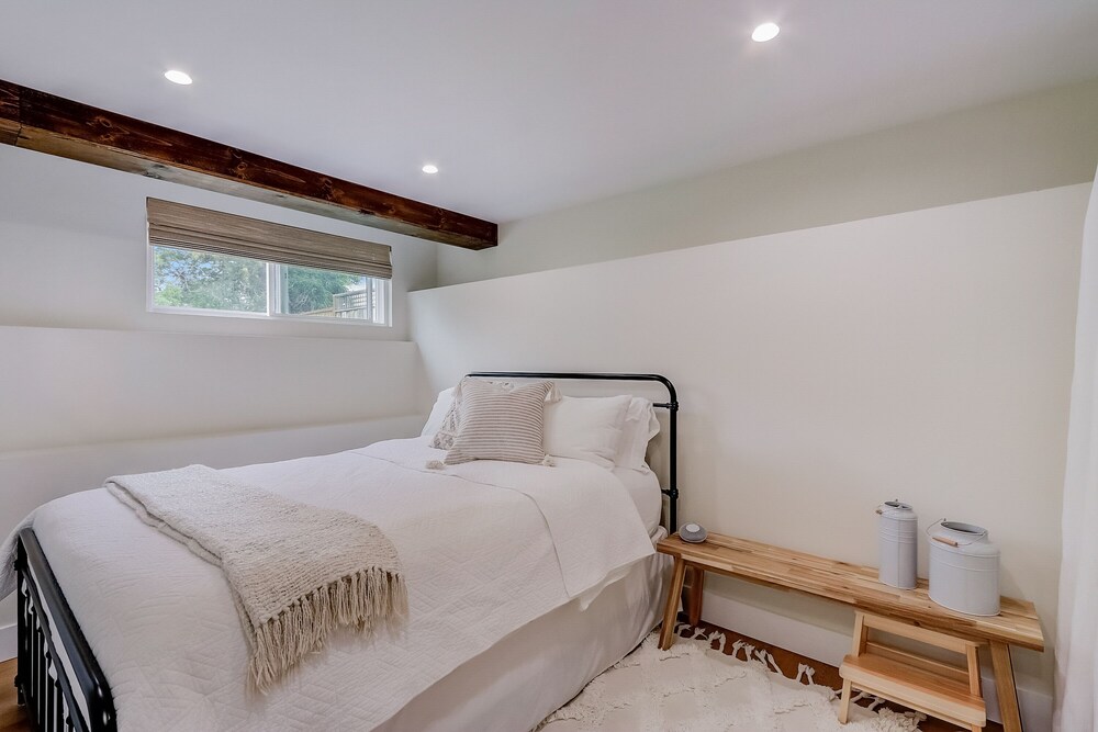 Cozy Guest Suite, Huge Resortlike Yard with Pool Walnut Creek Vrbo