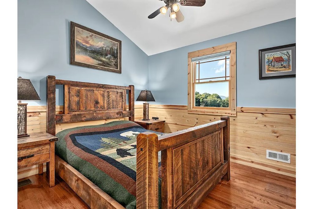 Incredible luxury apartment 15 min to Asheville! County Vrbo