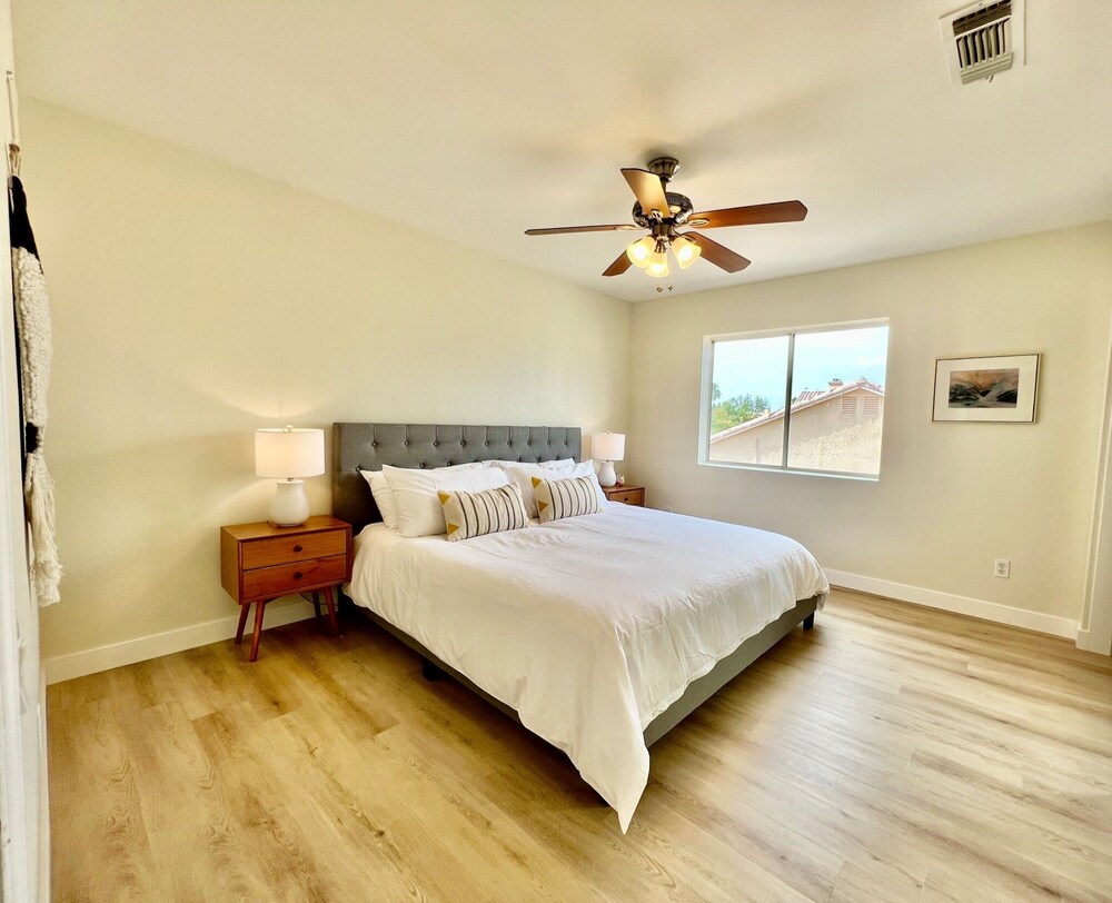 4BR Lakefront Retreat in the Desert w Private Pool Avondale Vrbo