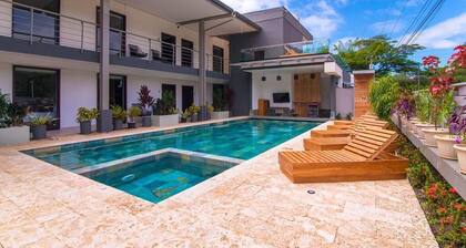 Paradise Bay Hotel Boutique