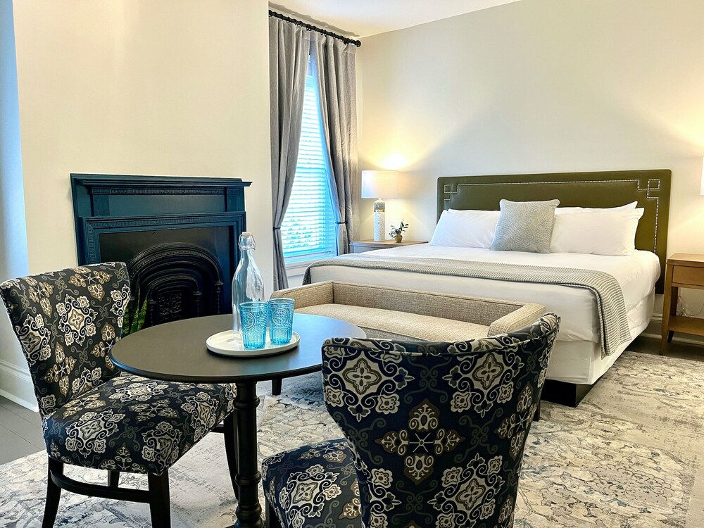 Spencer Suite at The WillisJames Chillicothe Vrbo