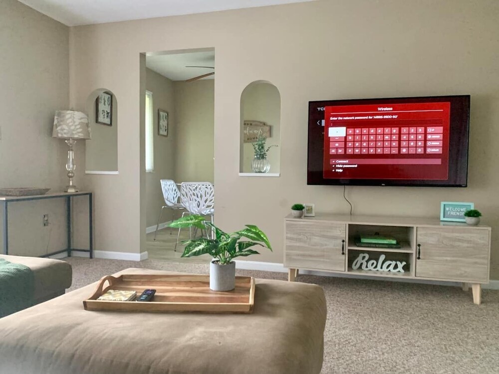 Cozy, Clean, Centrally Located Condo Allen County Vrbo