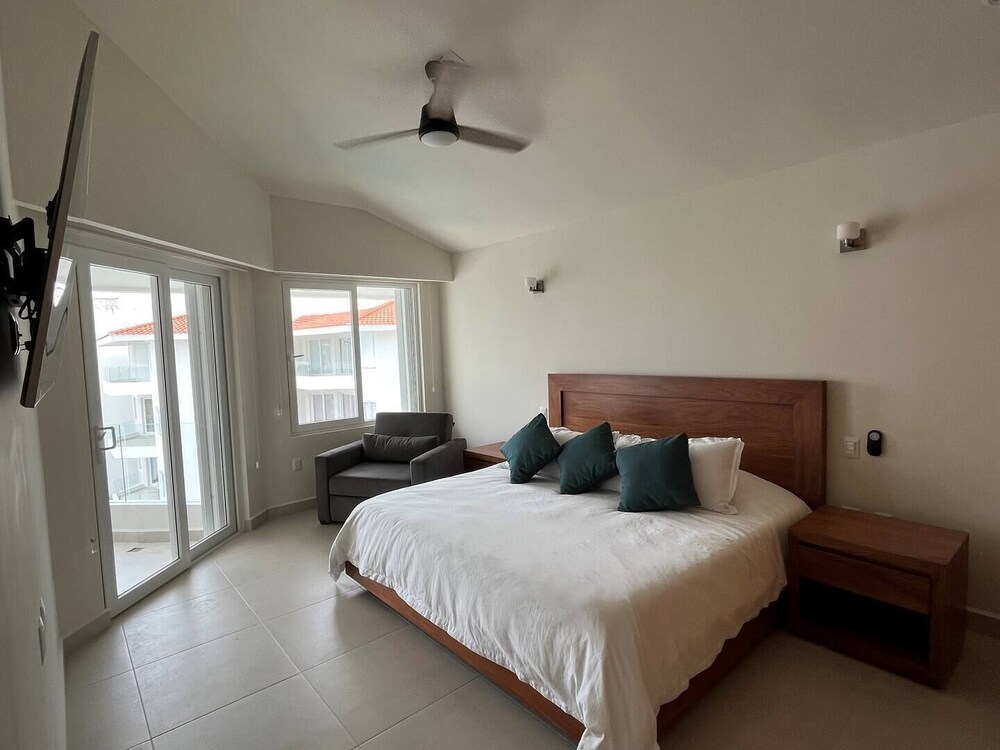 New Apartment in Bliss Condominium Puerto Aventuras Vrbo