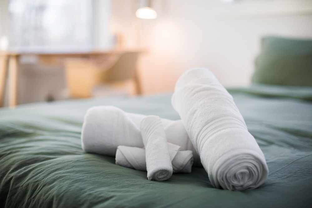 House of Four Seasons Modern Cabin on 7 acres in Narrowsburg dog