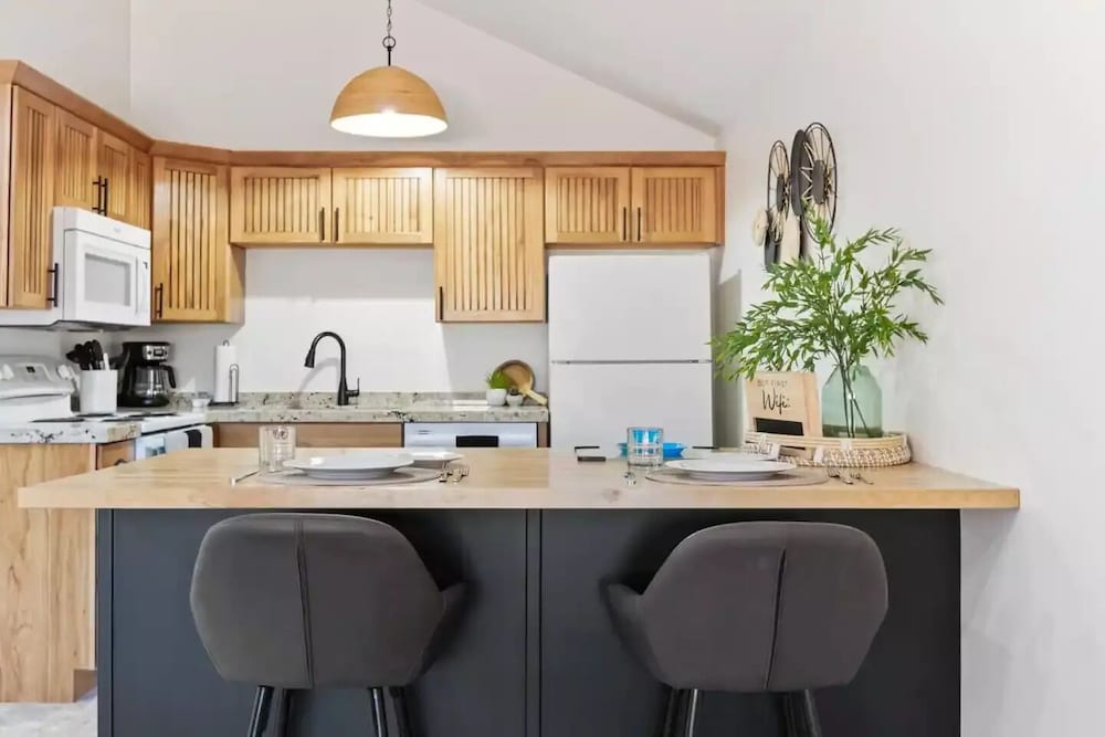 Updated condo with pools near golf courses St. Vrbo