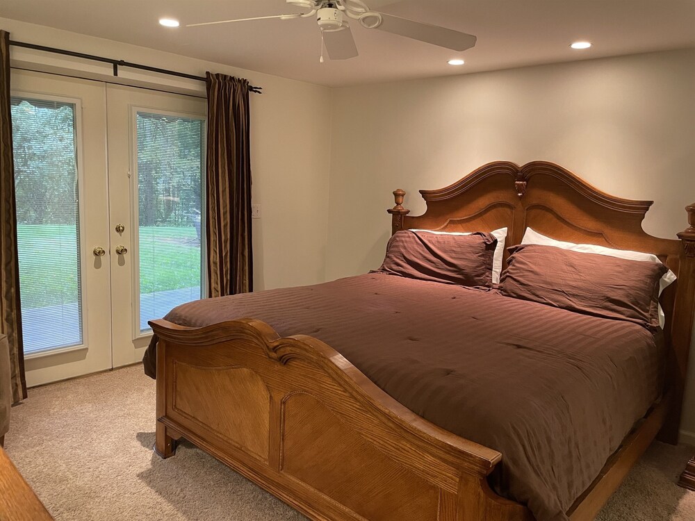 Bavarian Farm Apt Immaculate 1 bdrm apt w/ king bed near Cooperstown Dreams Park Town of