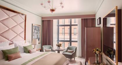 Hotel Barriere Fouquets New York
