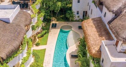 Niwa Tulum Hotel & Luxury Suites