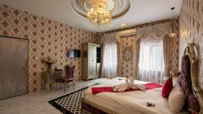 Premium bedding, minibar, in-room safe, desk