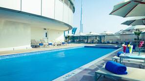 Outdoor pool, sun loungers