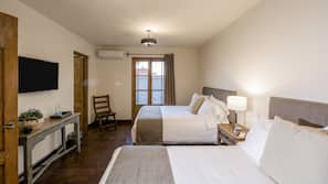 Ropa de cama de alta calidad, caja fuerte, cortinas opacas y wifi gratis