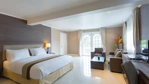 In-room safe, blackout curtains, soundproofing, iron/ironing board