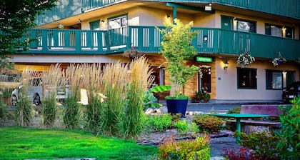 Robin Hood Inn & Suites