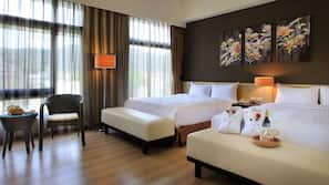 In-room safe, desk, free WiFi
