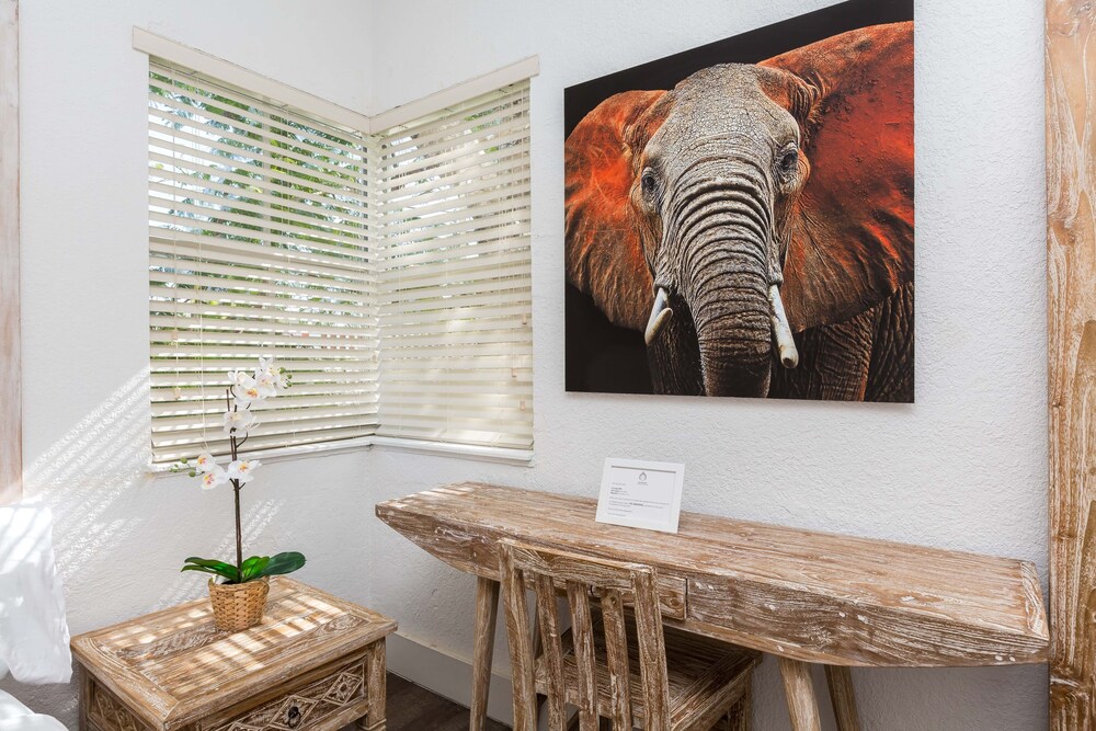 Photo - Treehouse Hotel