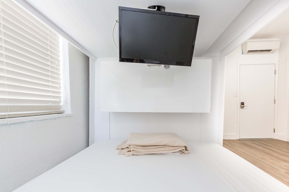 Photo - Treehouse Hotel