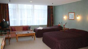Free WiFi, linens, wheelchair access