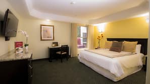 Minibar, in-room safe, desk, iron/ironing board