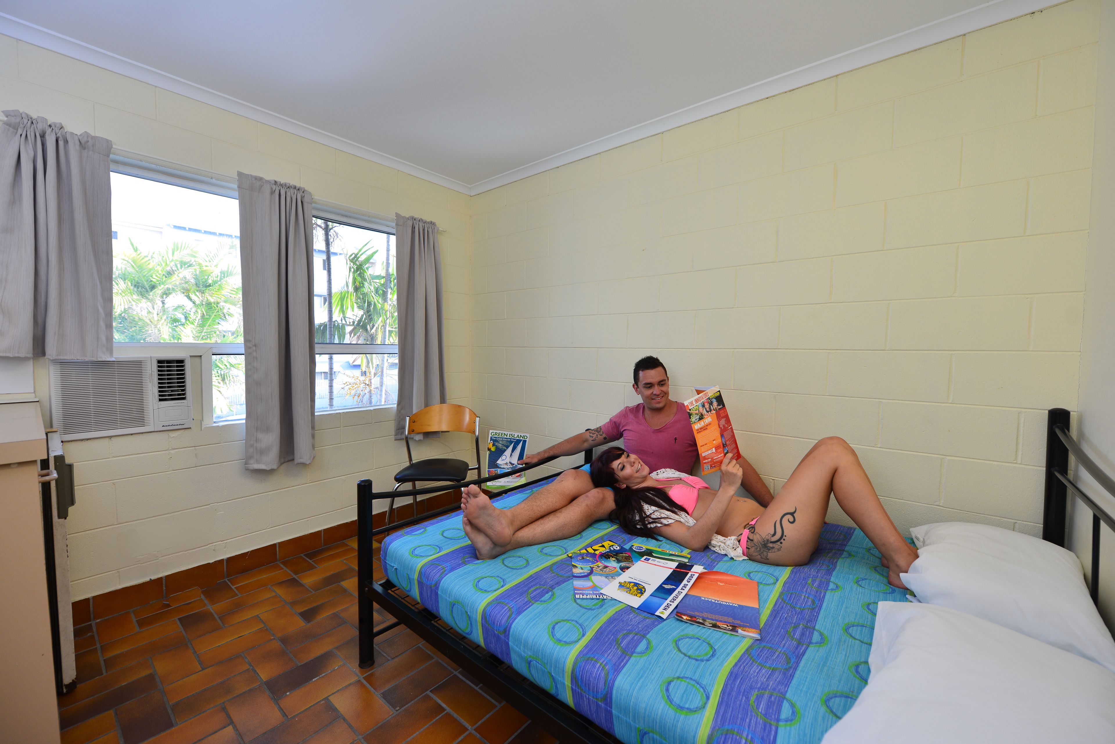 Njoy! Travellers Resort - Hostel