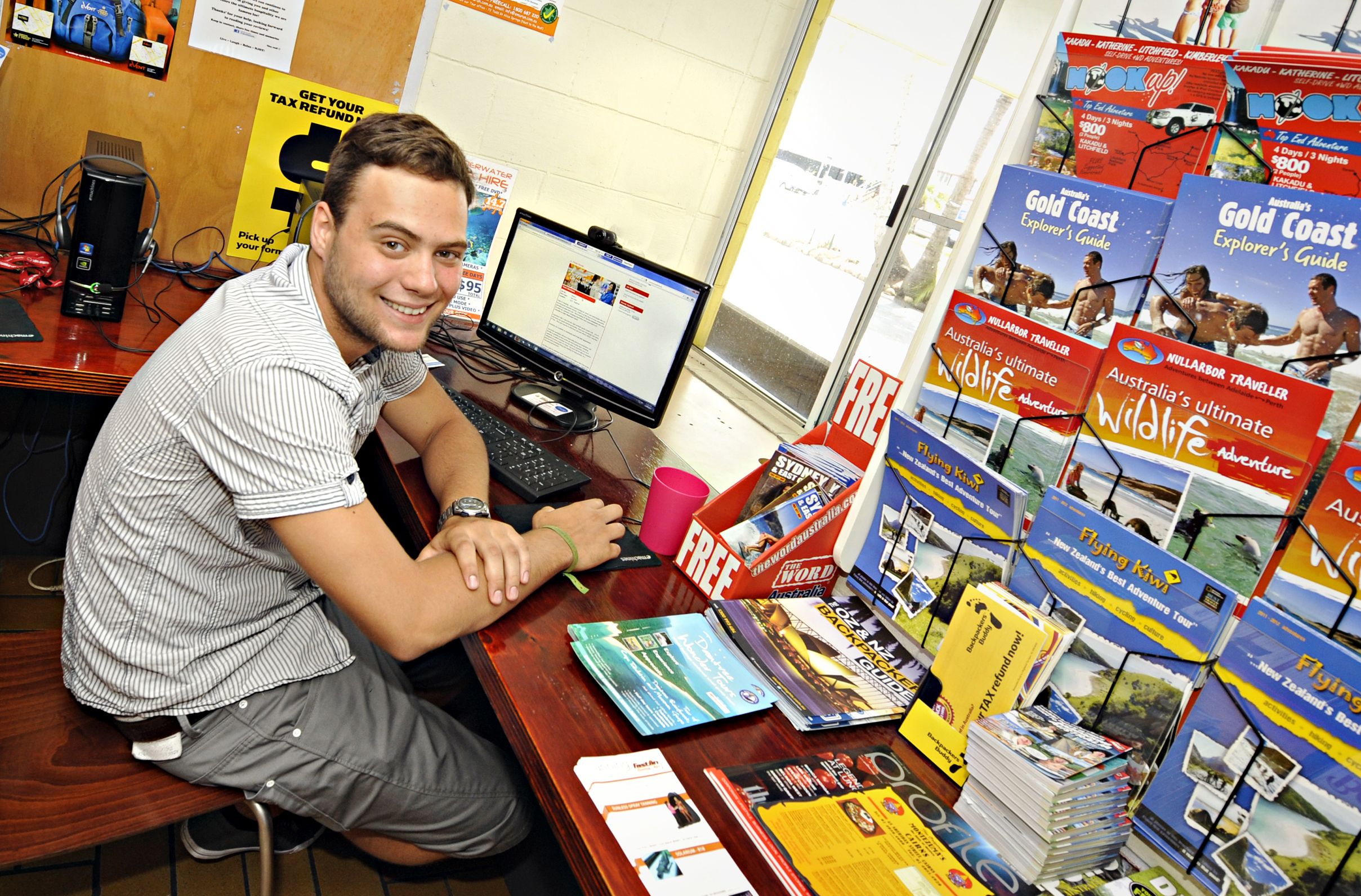 Njoy! Travellers Resort - Hostel