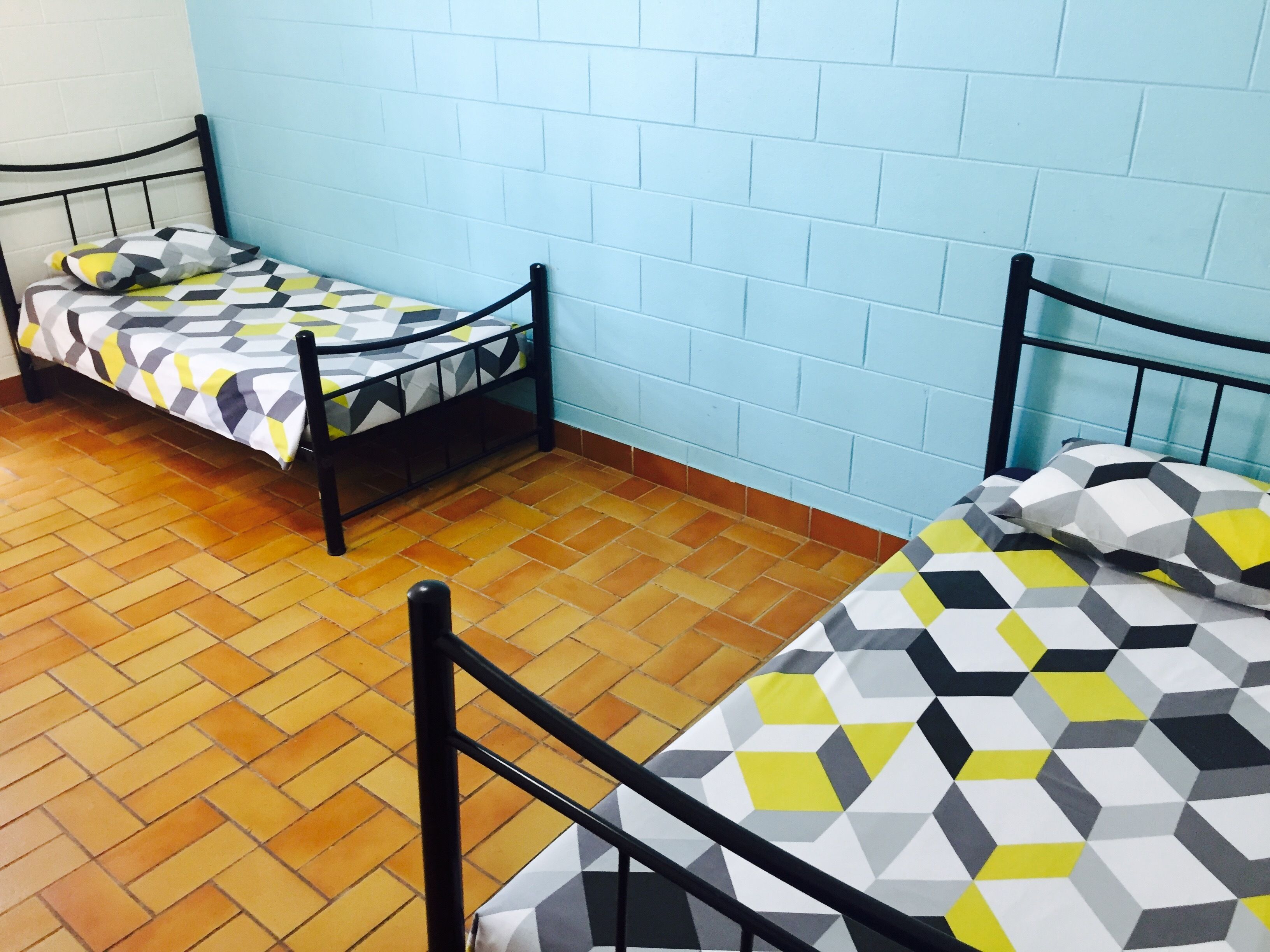 Njoy! Travellers Resort - Hostel