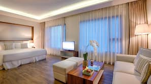 42-inch LCD TV with satellite channels, fireplace