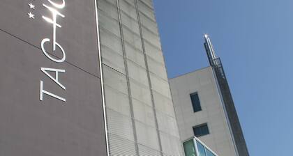 Tag Hotel