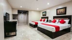 In-room safe, free WiFi, bed sheets