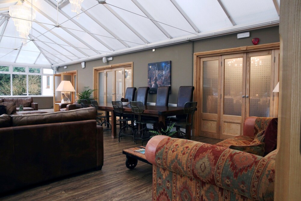 The Gower Hotel Swansea 2018 Prices Expedia Exterior Featured Image Interior Entrance