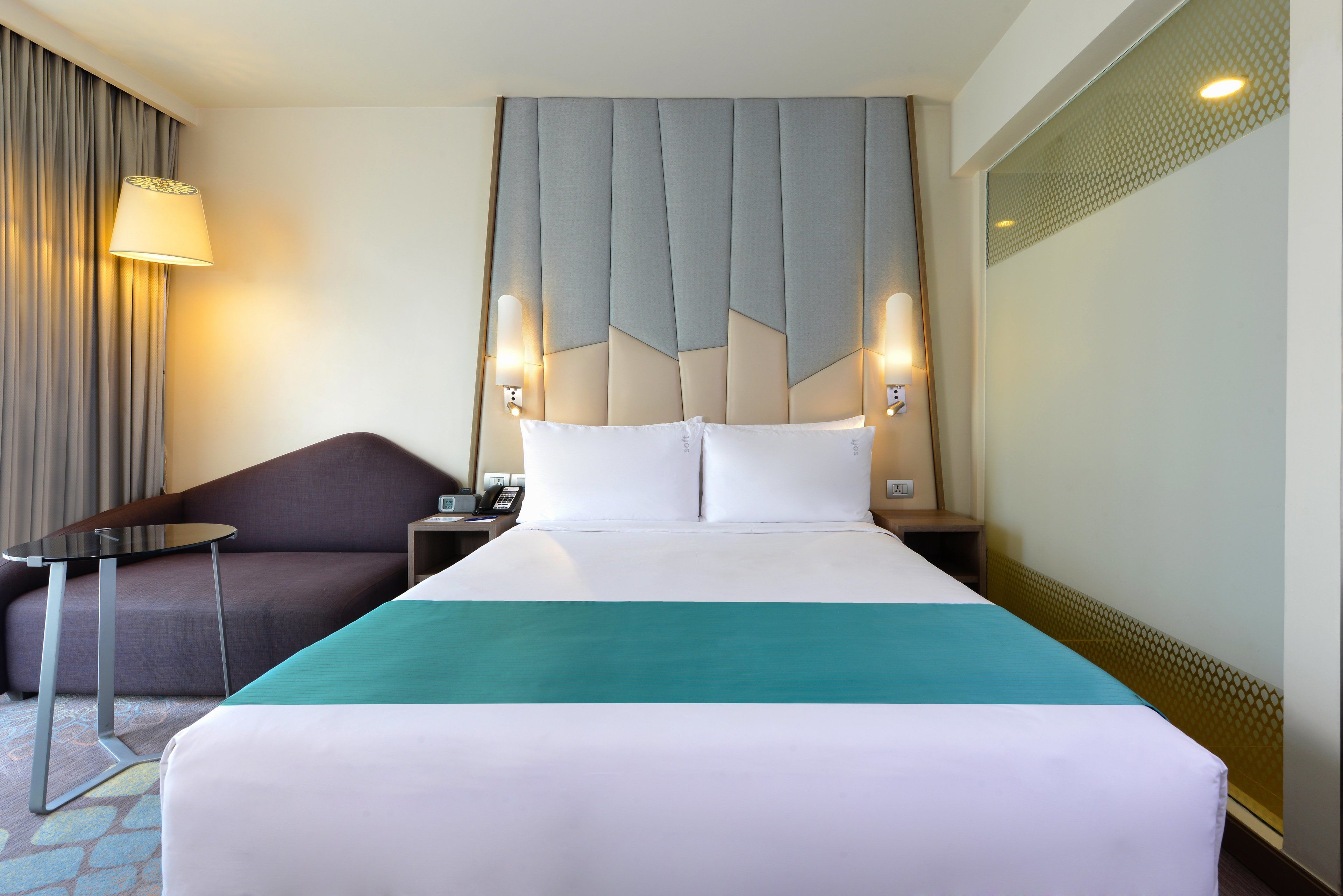 Holiday Inn Express Bangkok Sukhumvit 11 An Ihg Hotel In Bangkok Expedia