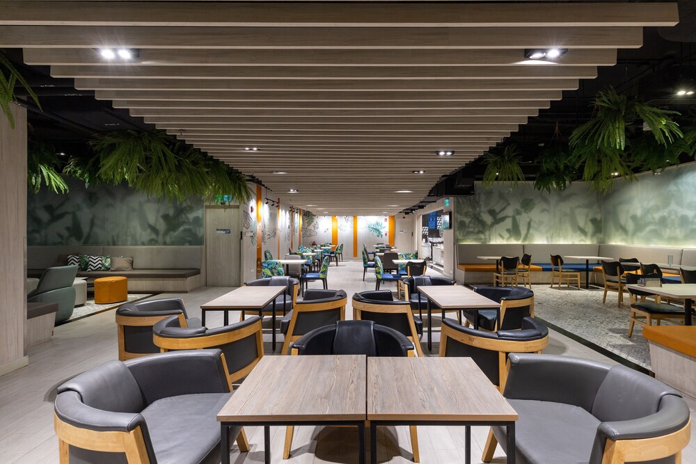 Holiday Inn Express Bangkok Sukhumvit 11 An Ihg Hotel In Bangkok Best Rates Deals On Orbitz Holiday Inn Express Bangkok Sukhumvit 11 An Ihg Hotel In Bangkok Best Rates Deals On Orbitz