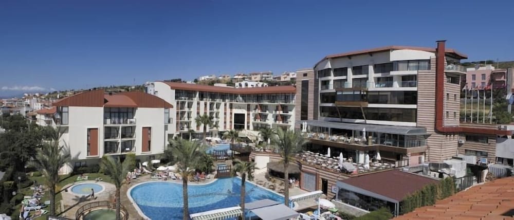 Piril Hotel