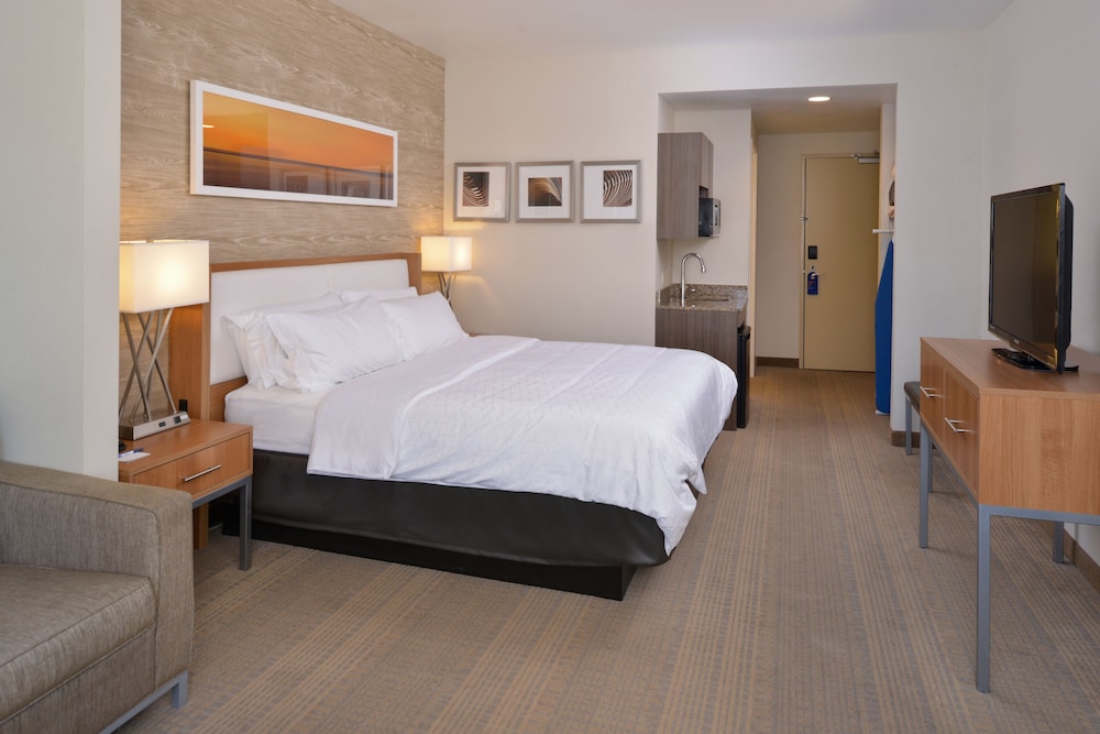 Holiday Inn Express & Suites Pocatello, an IHG Hotel in Pocatello