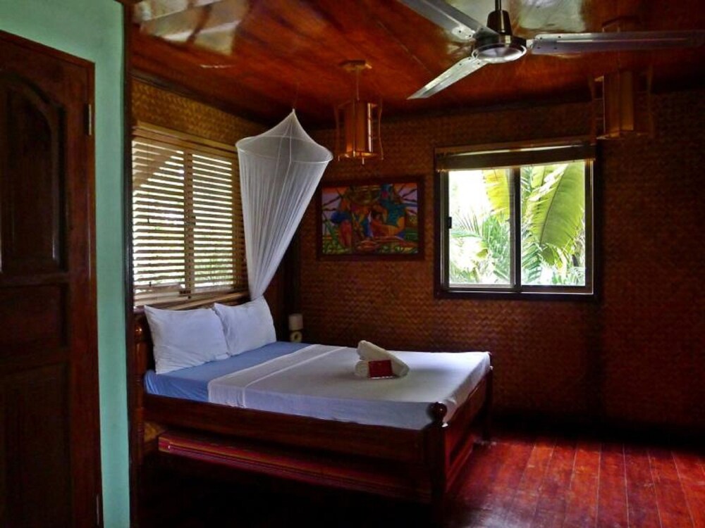 La Salangane Caalan Beach Villa El Nido Phl Airasiago