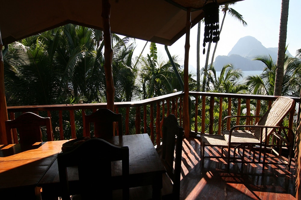 La Salangane Caalan Beach Villa 2018 Room Prices 37 Deals La Salangane Caalan Beach Villa 2 5 Out Of 0 Exterior Featured Image