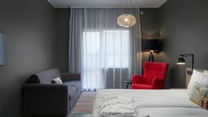 Egyptian cotton sheets, premium bedding, in-room safe, blackout drapes