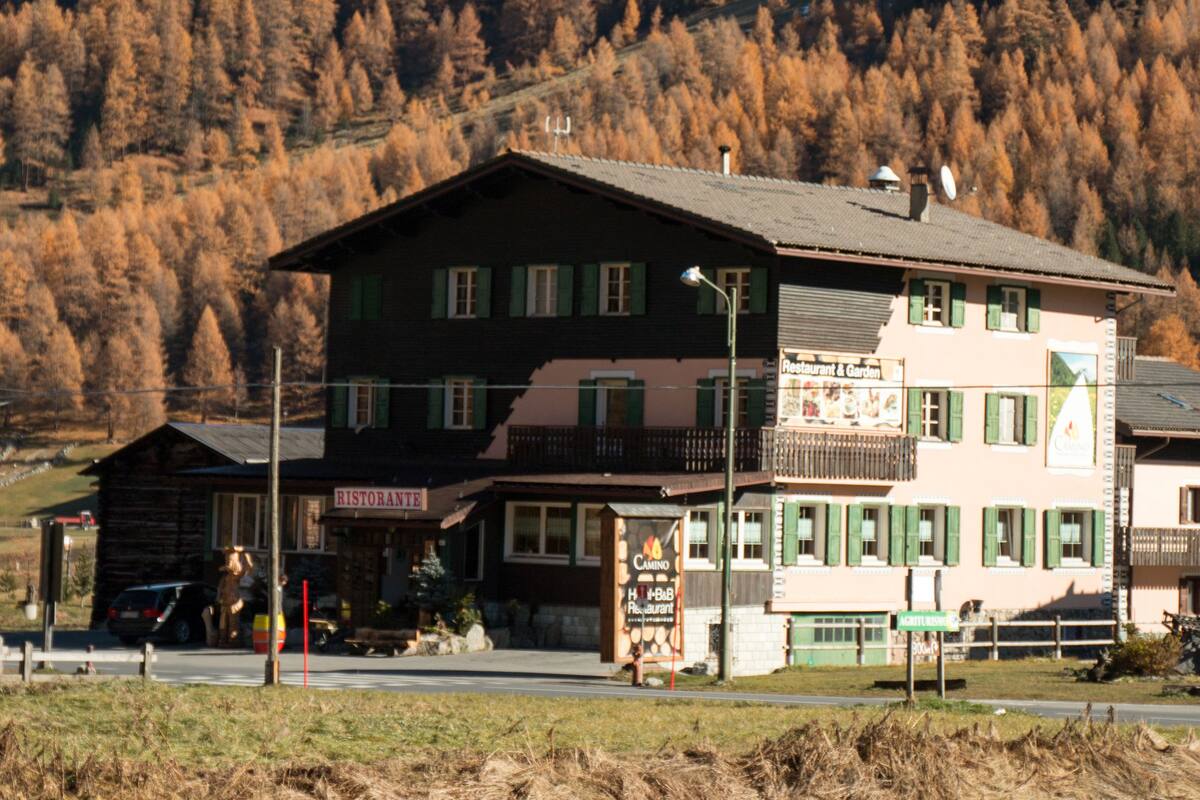 Camino Livigno Italia Expedia It