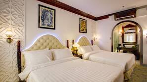 Minibar, in-room safe, free WiFi, linens