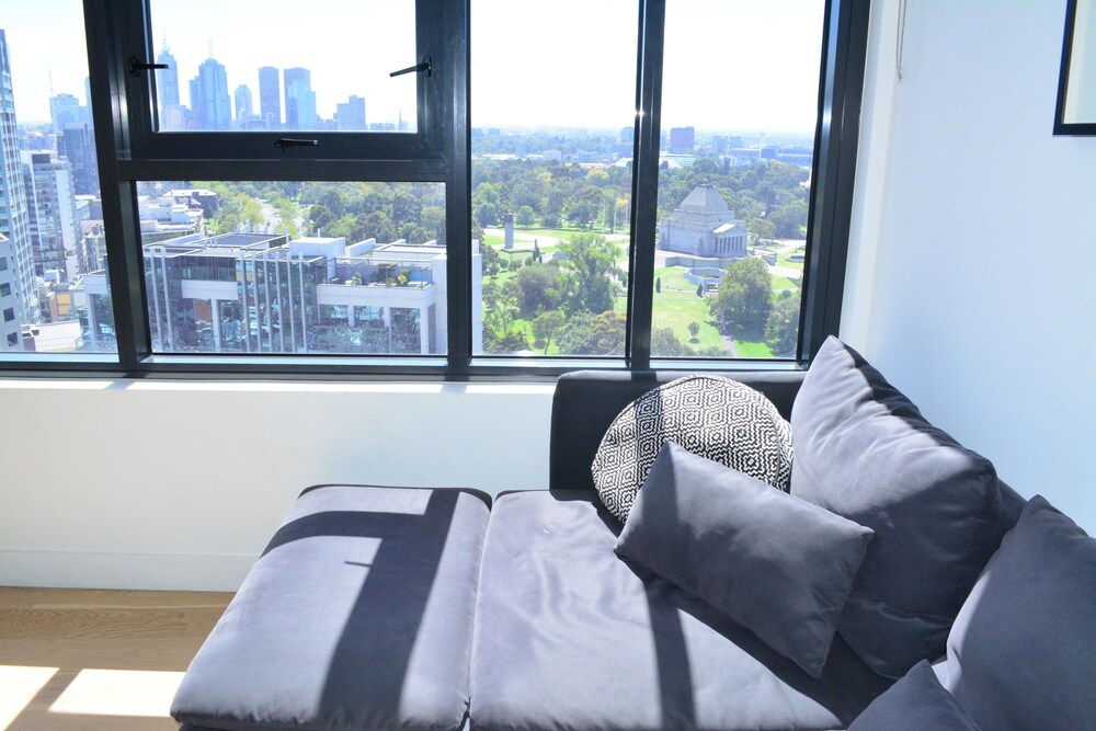 Apartments Melbourne Domain St Kilda Road Deals & Reviews (Melbourne