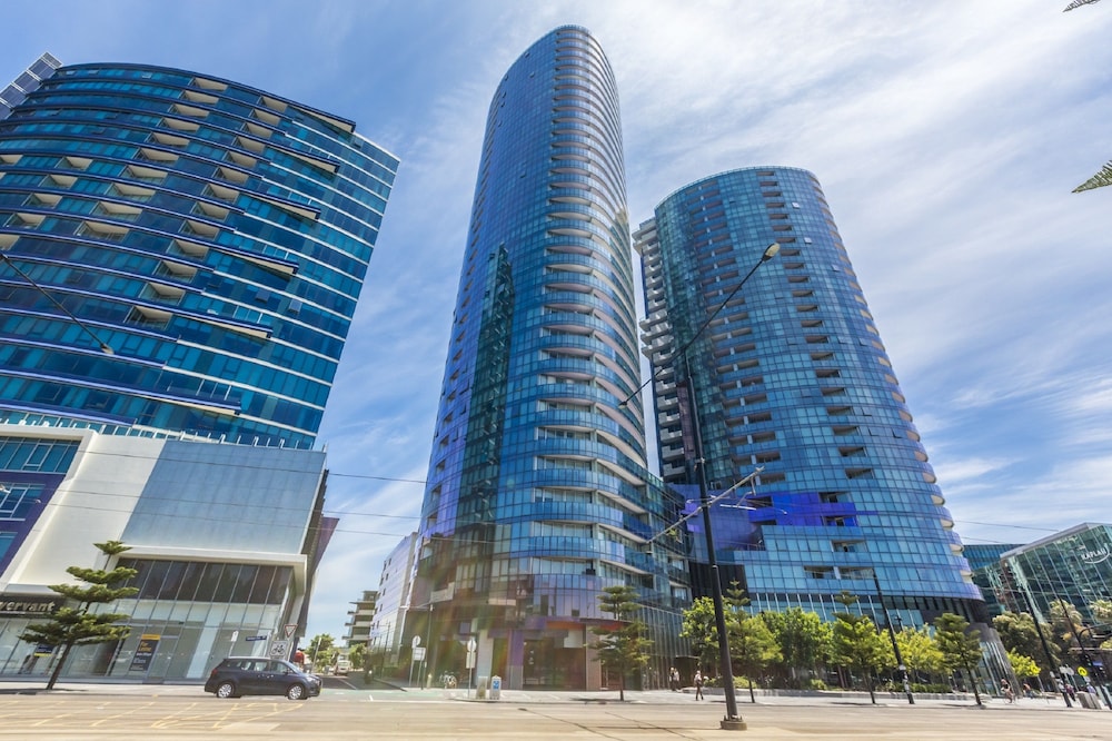 Apartments Melbourne Domain – New Quay Docklands