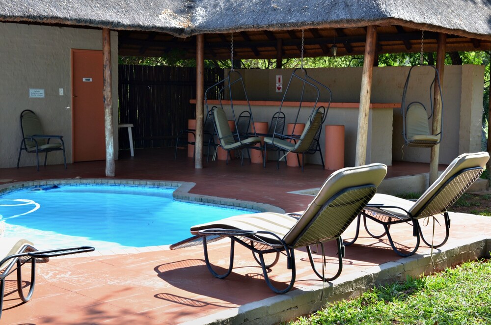 Bushriver Lodge Hoedspruit Zaf Great Rates At Expediaie - 
