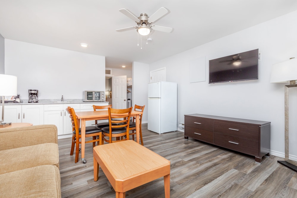 Westridge Motor Inn AU110 Deals & Reviews (Osoyoos, CAN) Wotif