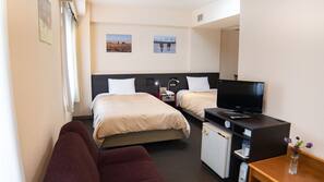 In-room safe, free WiFi, bed sheets