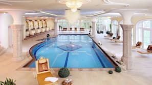 3 Innenpools, Außenpool (je nach Saison geöffnet), Sonnenschirme
