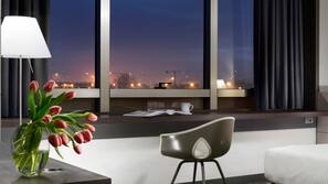 Minibar, in-room safe, individually furnished, desk
