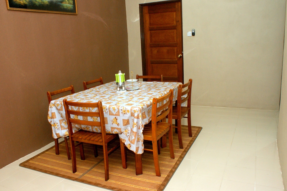 Promo [60% Off] Indah Guest House Malaysia | S'estanyol Hotel Reviews